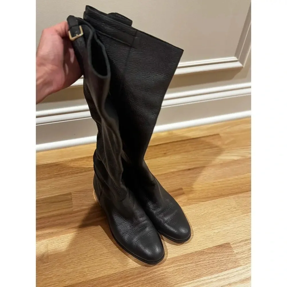 Burberry Ladies Black Leather Knee High Shoes Size 38 Italy Strap Buckle Gold